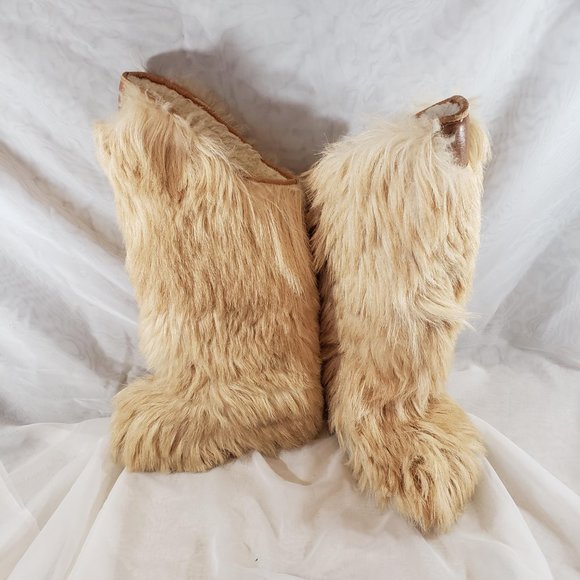 Open Country Blonde Goat Fur Boots - Picture 3 of 9